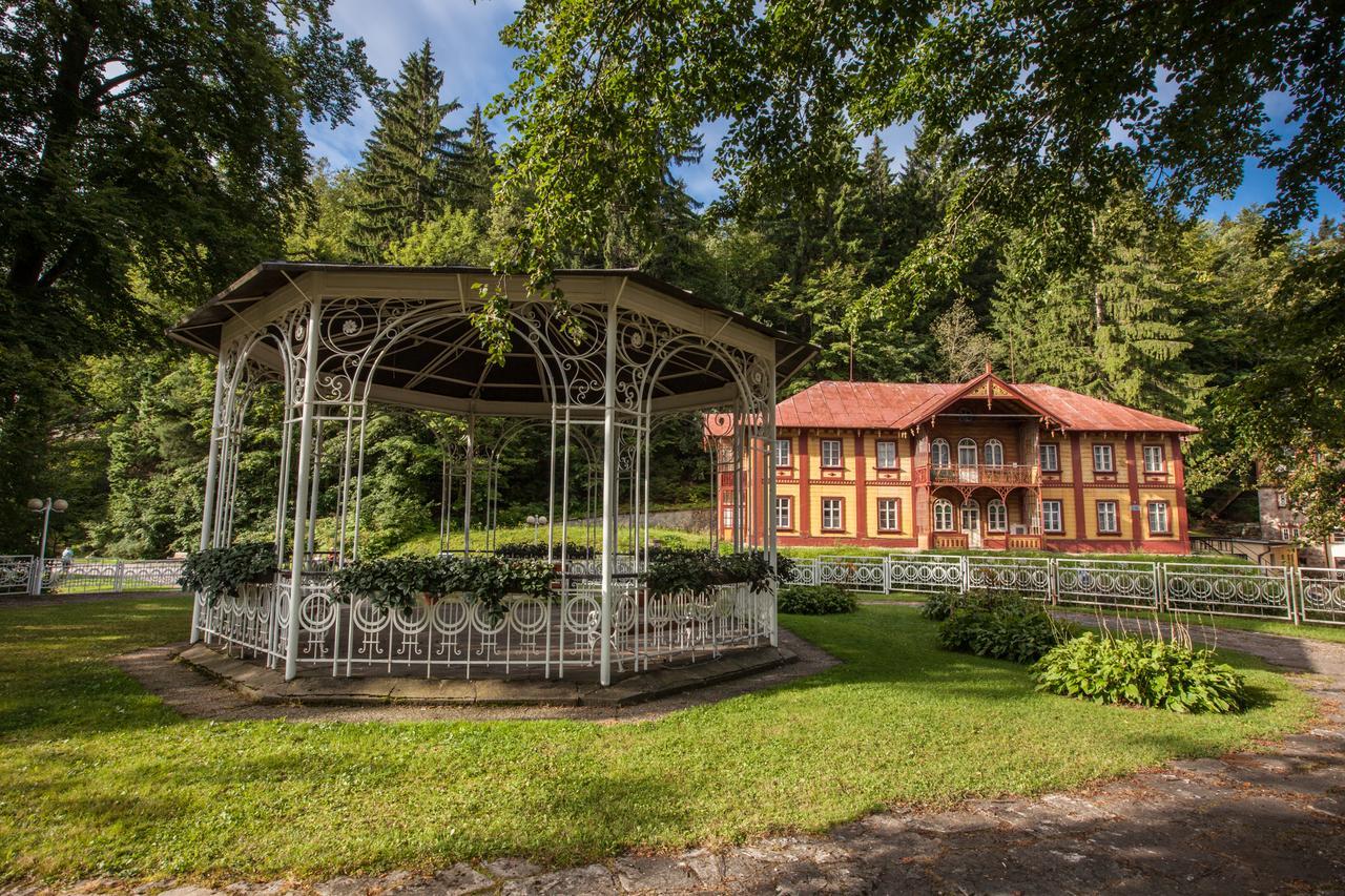 Hotel Lázeňská dependance Réva Janské Lázně Esterno foto